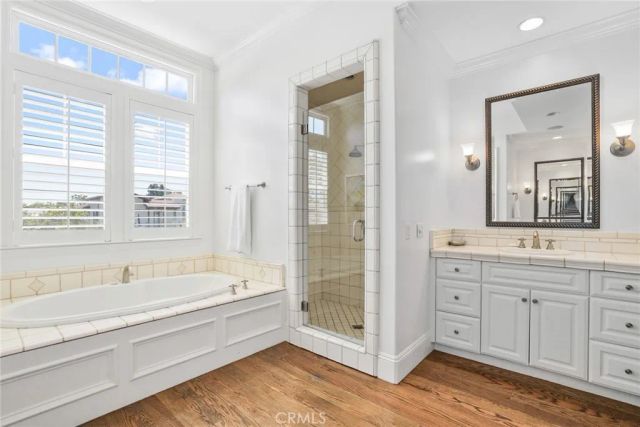 1836 Port Stanhope Place, Newport Beach, CA 92660
