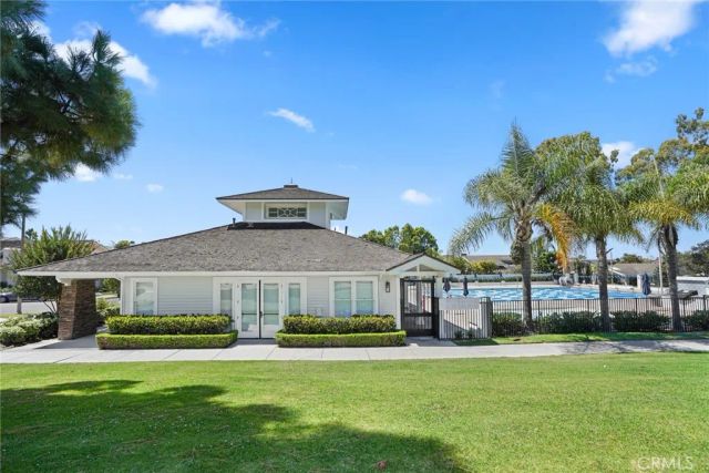 1836 Port Stanhope Place, Newport Beach, CA 92660