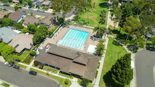 1836 Port Stanhope Place, Newport Beach, CA 92660