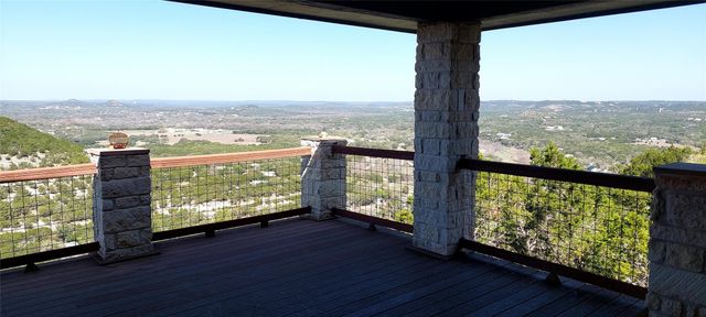 695 Sunset DR, Wimberley, TX 78676