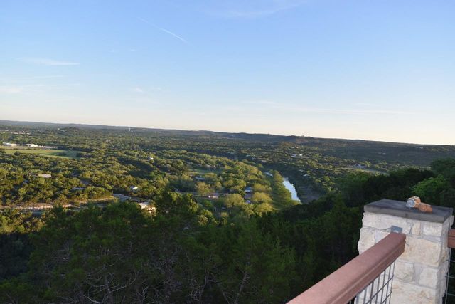 695 Sunset DR, Wimberley, TX 78676