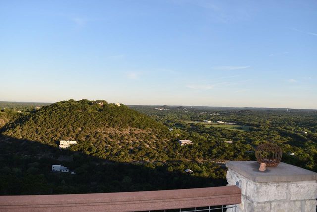 695 Sunset DR, Wimberley, TX 78676