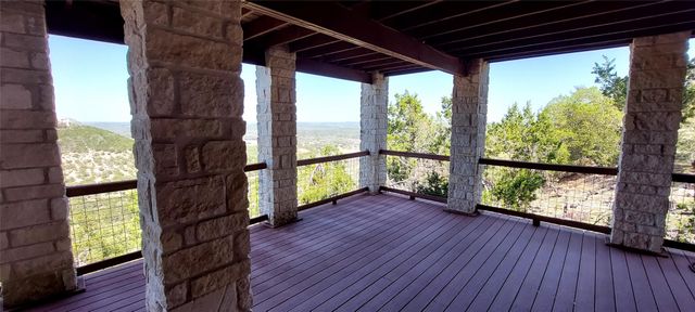 695 Sunset DR, Wimberley, TX 78676