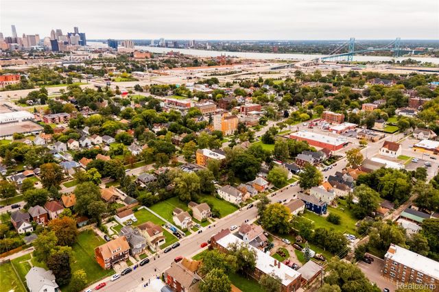 2034 Vinewood Street, Detroit, MI 48216