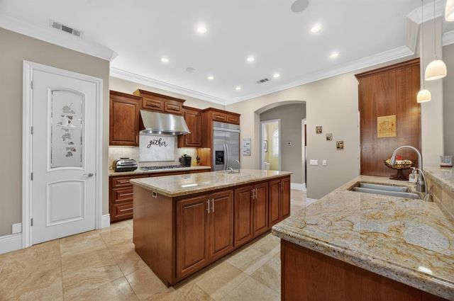 9569 De La Rosa Pl, Elk Grove, CA 95758