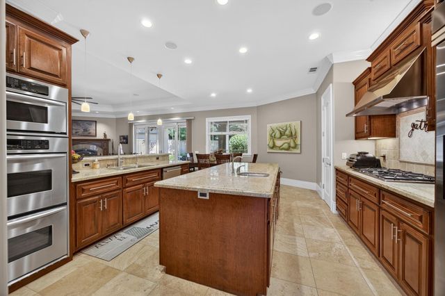 9569 De La Rosa Pl, Elk Grove, CA 95758