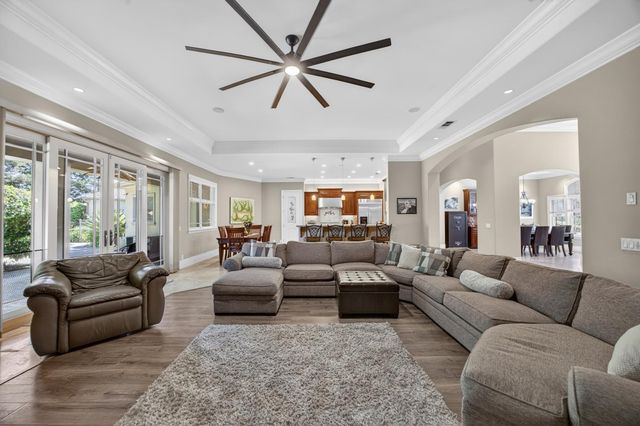 9569 De La Rosa Pl, Elk Grove, CA 95758