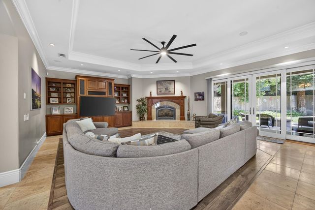9569 De La Rosa Pl, Elk Grove, CA 95758