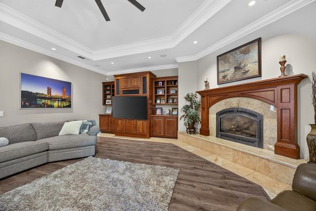 9569 De La Rosa Pl, Elk Grove, CA 95758