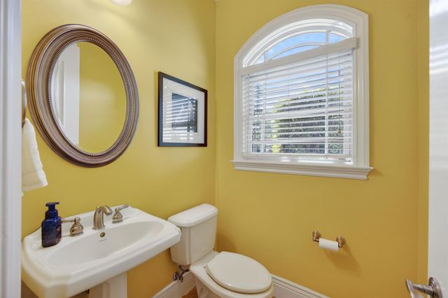 9569 De La Rosa Pl, Elk Grove, CA 95758