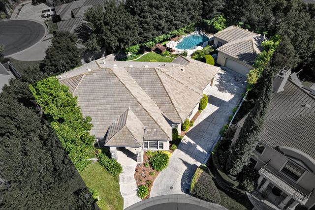 9569 De La Rosa Pl, Elk Grove, CA 95758