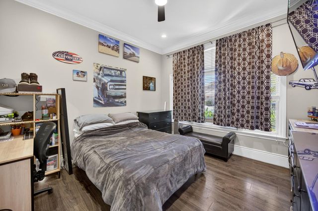 9569 De La Rosa Pl, Elk Grove, CA 95758