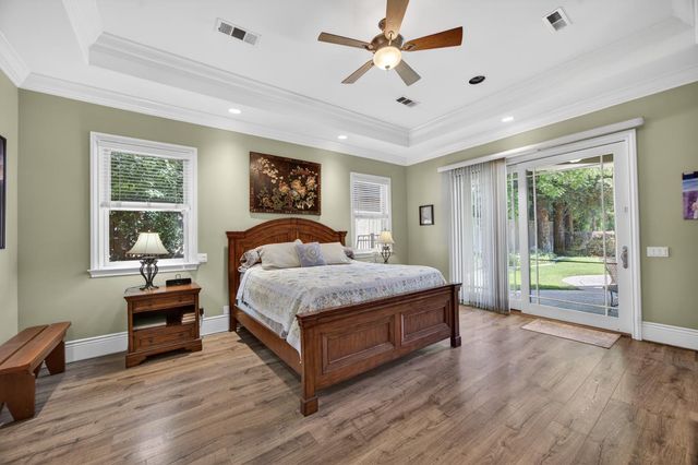 9569 De La Rosa Pl, Elk Grove, CA 95758