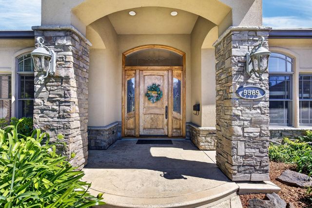 9569 De La Rosa Pl, Elk Grove, CA 95758