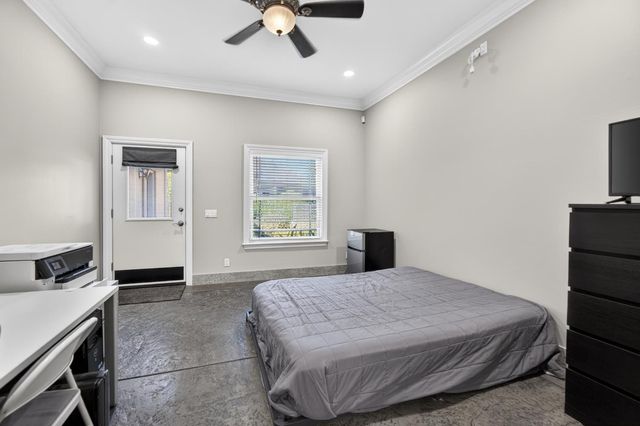 9569 De La Rosa Pl, Elk Grove, CA 95758