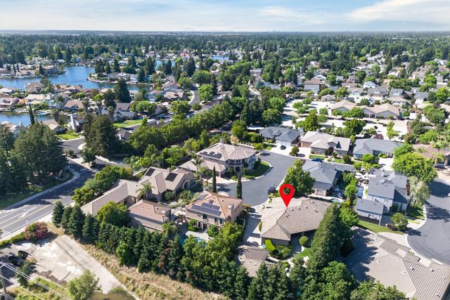 9569 De La Rosa Pl, Elk Grove, CA 95758