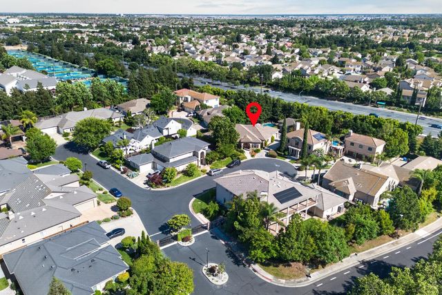 9569 De La Rosa Pl, Elk Grove, CA 95758