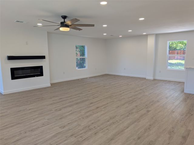 1337 ADELAIDE Drive, Dallas, TX 75216