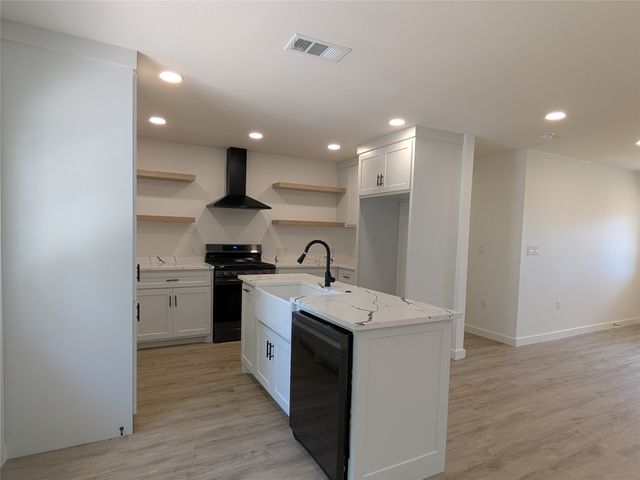 1337 ADELAIDE Drive, Dallas, TX 75216
