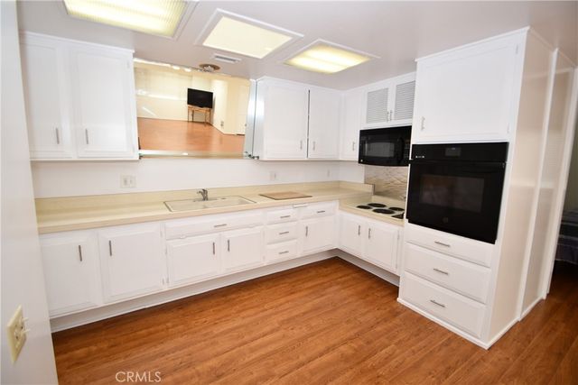 1842 Thunderbird Drive 1A, Seal Beach, CA 90740