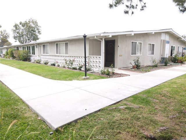 1842 Thunderbird Drive 1A, Seal Beach, CA 90740