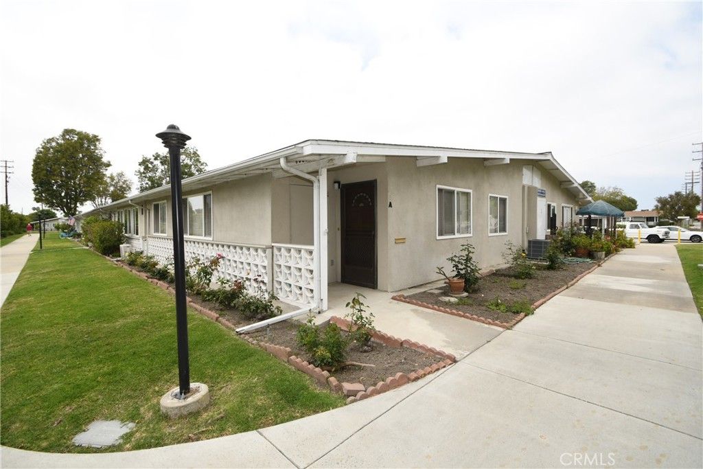 1842 Thunderbird Drive 1A, Seal Beach, CA 90740