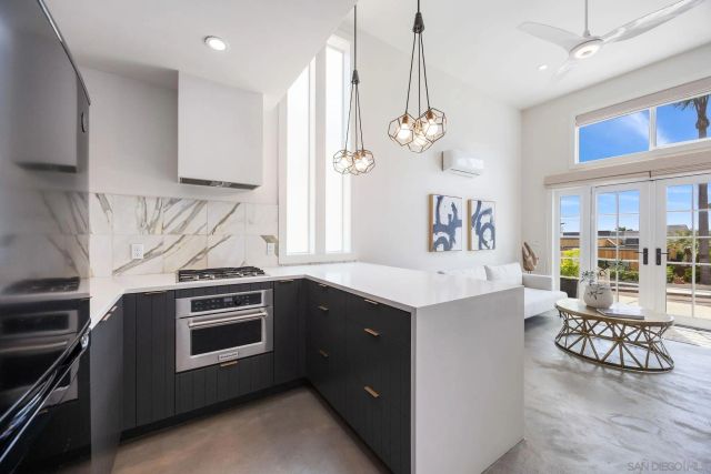 2449 Manchester Ave, Cardiff-by-the-sea, CA 92007