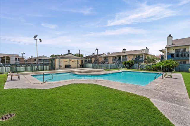 250 El Dorado Boulevard 121, Houston, TX 77598