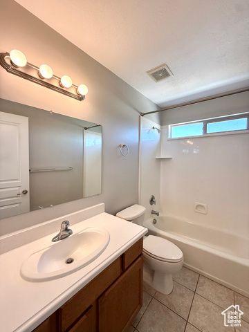 6049 S 3850 W, Roy, UT 84067