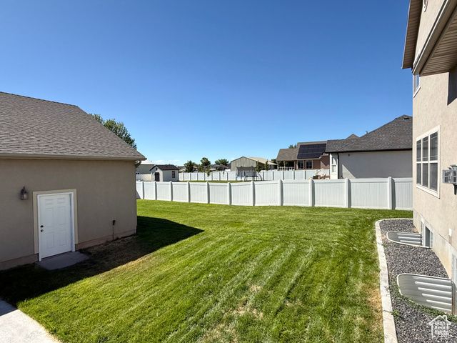 6049 S 3850 W, Roy, UT 84067