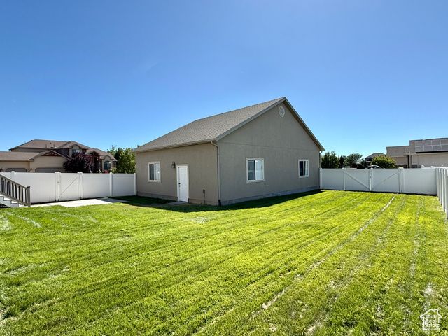6049 S 3850 W, Roy, UT 84067