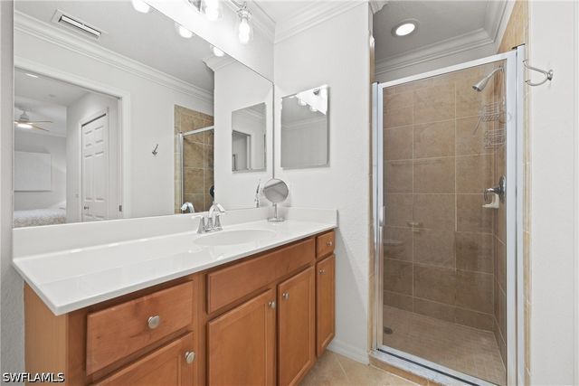 9715 Acqua CT 116, Naples, FL 34113
