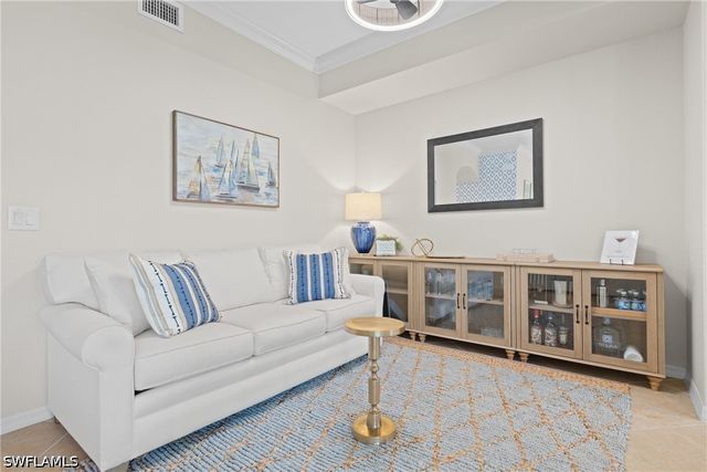 9715 Acqua CT 116, Naples, FL 34113