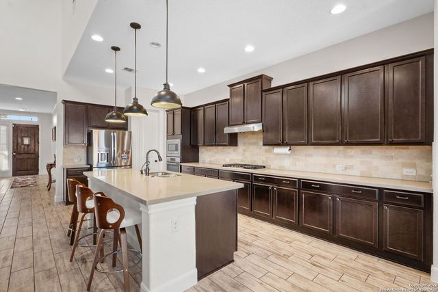 12109 Merritt Villa, San Antonio, TX 78253