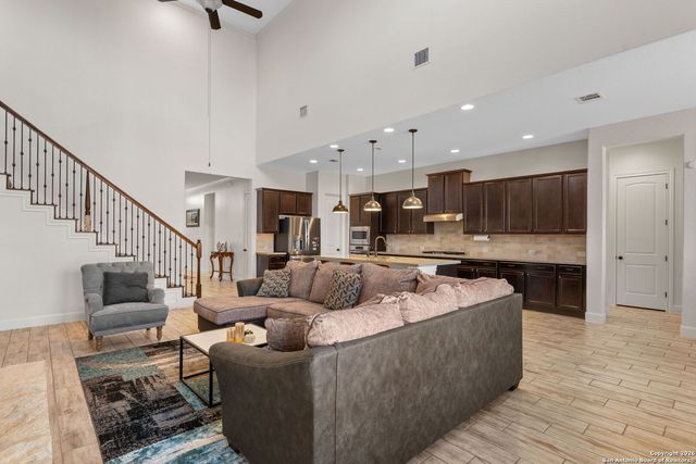 12109 Merritt Villa, San Antonio, TX 78253