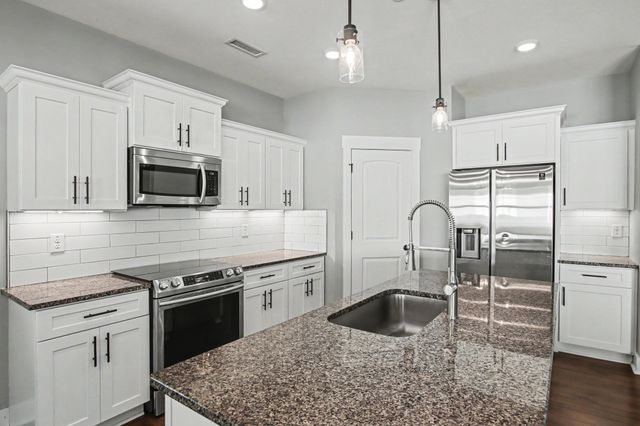 7208 Winding Way, Pleasant View, TN 37146