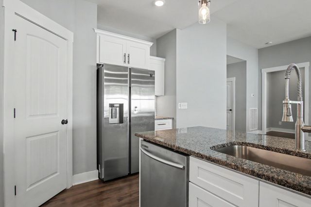 7208 Winding Way, Pleasant View, TN 37146