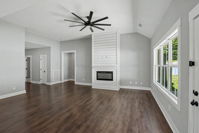 7208 Winding Way, Pleasant View, TN 37146