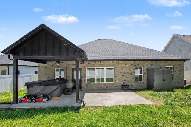 7208 Winding Way, Pleasant View, TN 37146