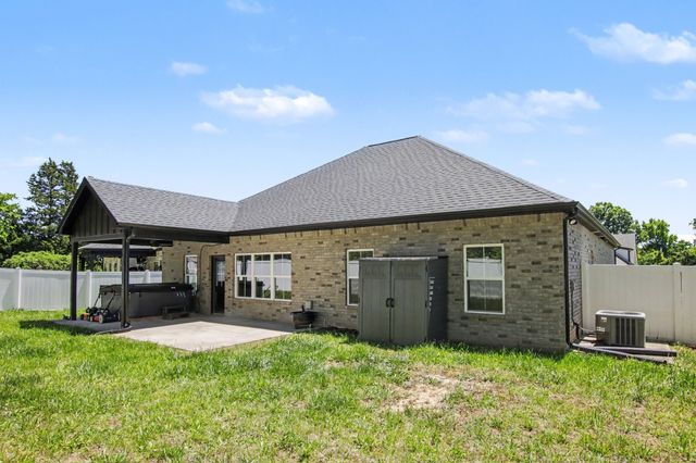 7208 Winding Way, Pleasant View, TN 37146