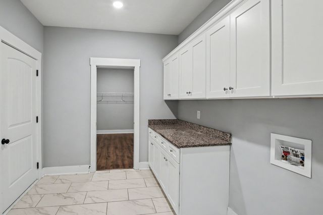 7208 Winding Way, Pleasant View, TN 37146