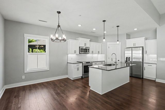 7208 Winding Way, Pleasant View, TN 37146
