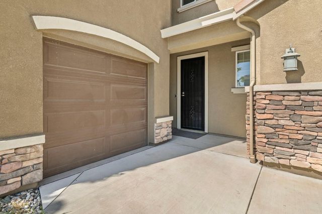 2317 Mathar Dr, Manteca, CA 95337