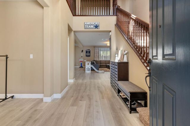 2317 Mathar Dr, Manteca, CA 95337