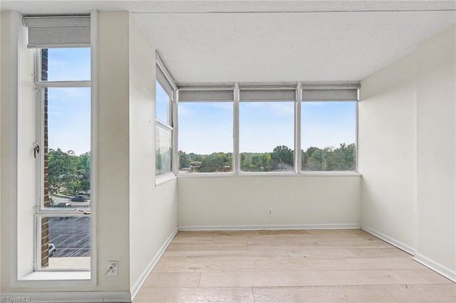 1101 N Elm Street 505, Greensboro, NC 27401
