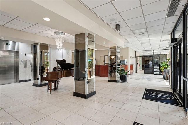 1101 N Elm Street 505, Greensboro, NC 27401