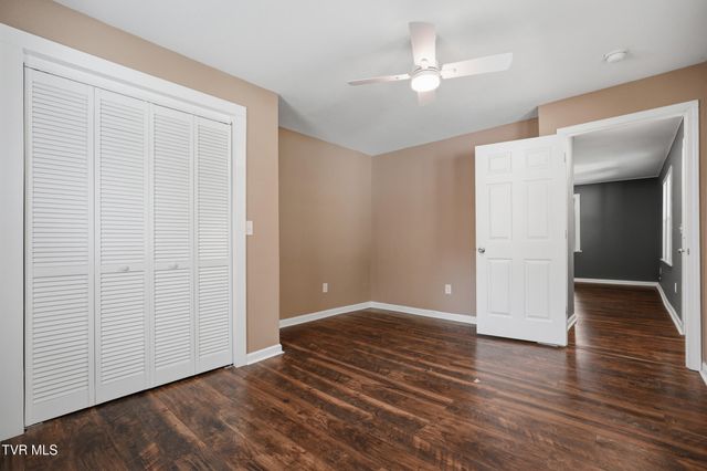 1516 Rock Rose Road, Bristol, TN 37620