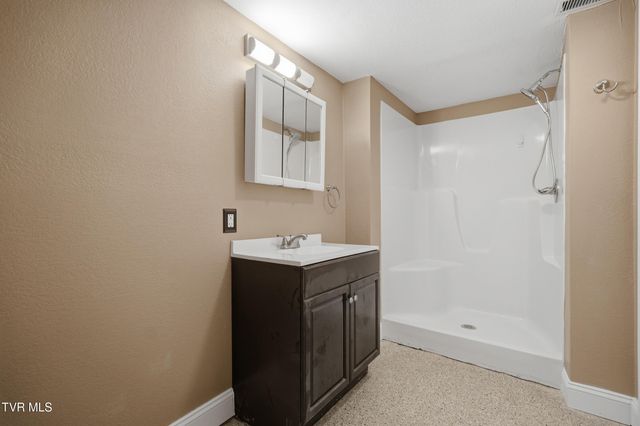 1516 Rock Rose Road, Bristol, TN 37620