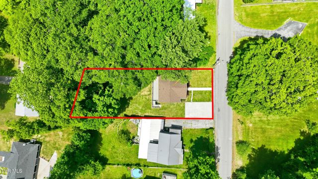 1516 Rock Rose Road, Bristol, TN 37620