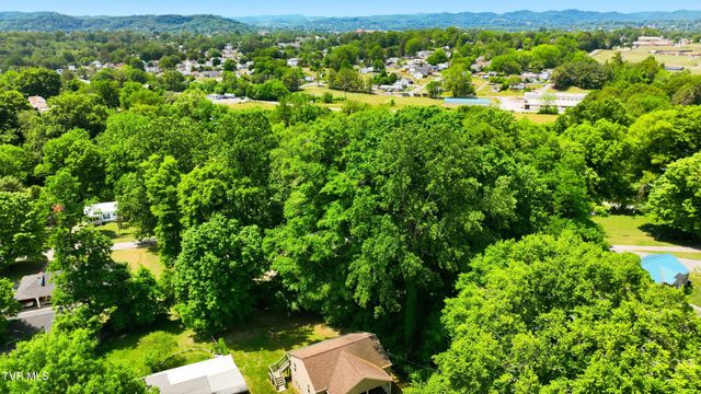 1516 Rock Rose Road, Bristol, TN 37620